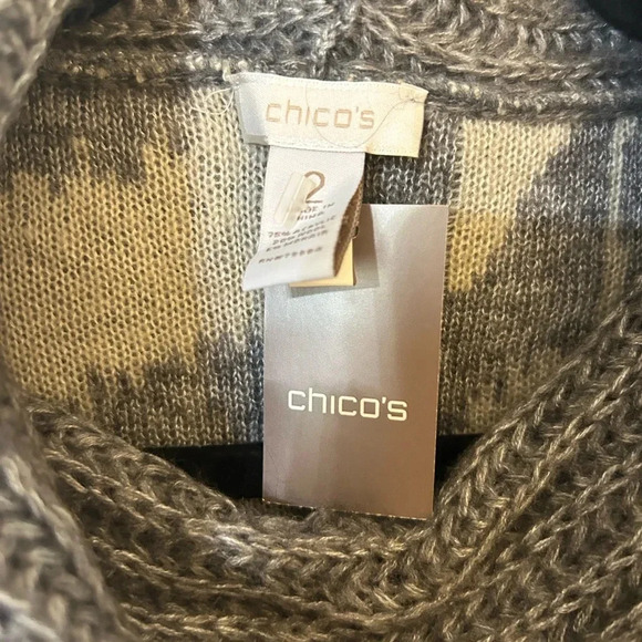 ❤️❤️Chico’s Gray/Cream Ikat Sweater Looks like Hearts ❤️❤️ Valentines Day! ❤️ - Picture 2 of 5